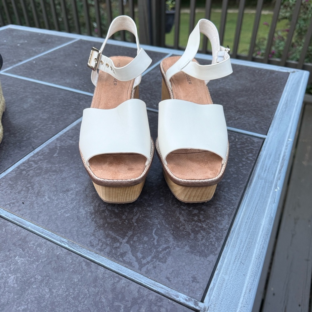 Kelsi Dagger Cream Platform Sandals